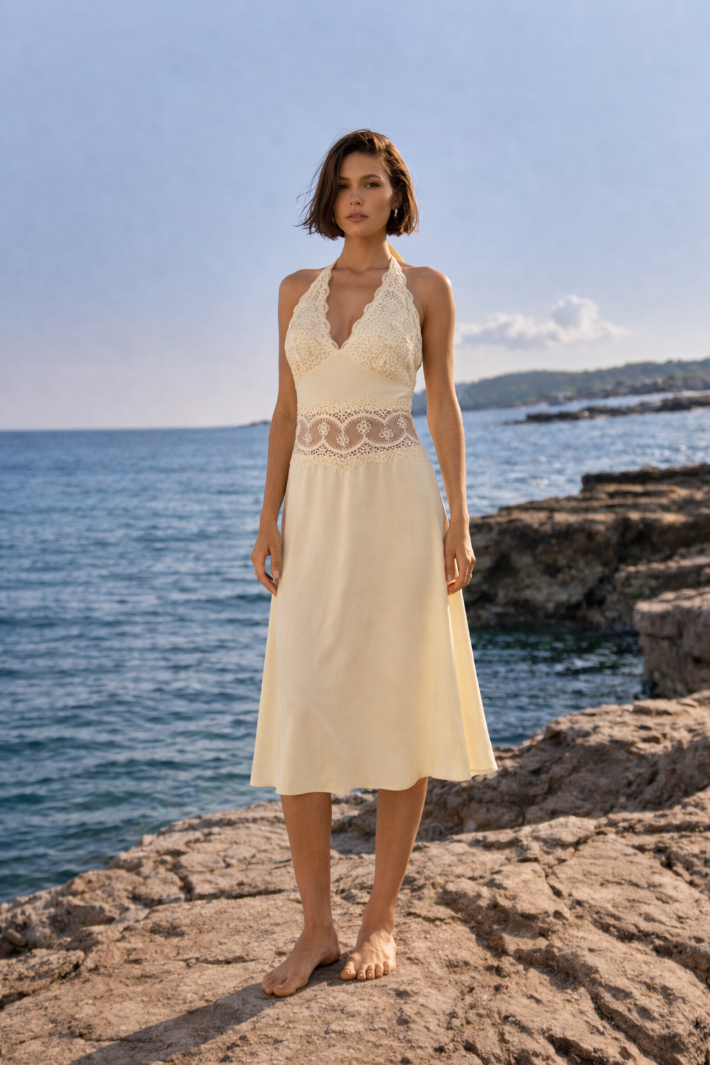 LUMIÈRE LACE MIDI DRESS